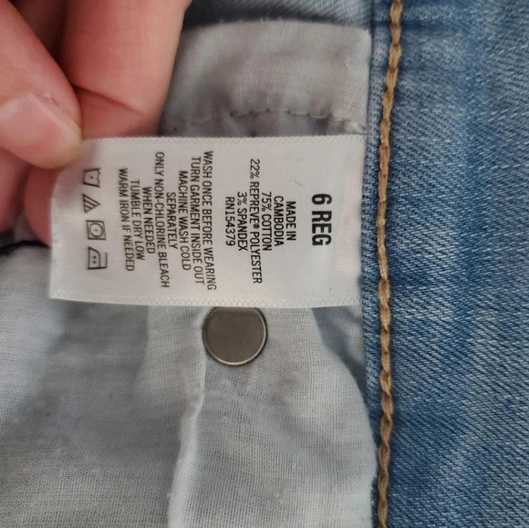 Aeropostale High Rise Ripped-up 6 Regular Jean Jegging - Picture 6 of 8